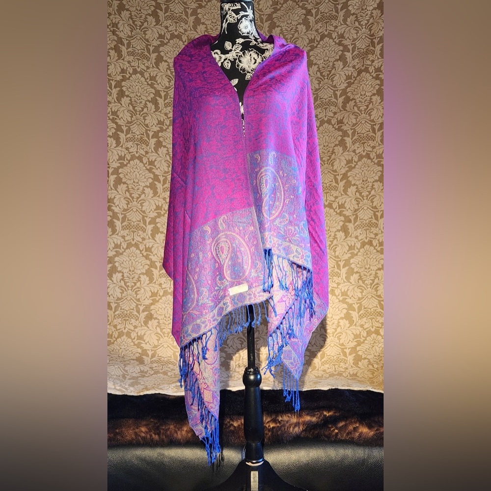 Pashmina - Paisley Design